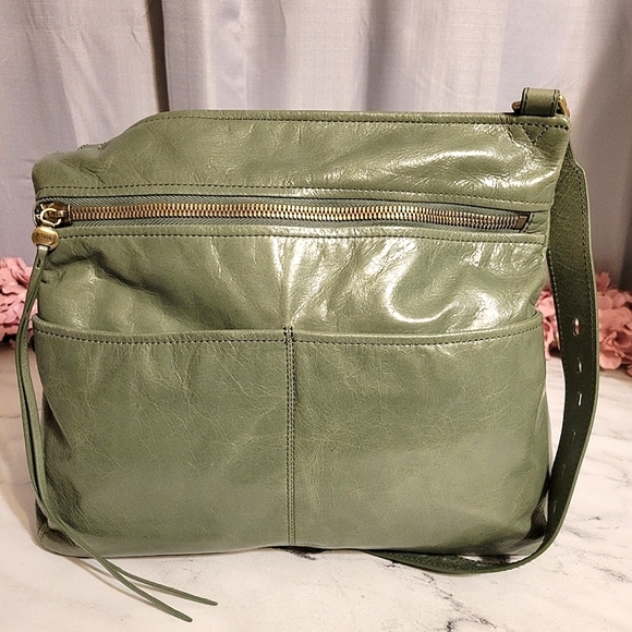 HOBO Beautiful Dark Sage Green Leather Wanderlust Lining Crossbody/Shoulder Bag - Picture 2 of 8